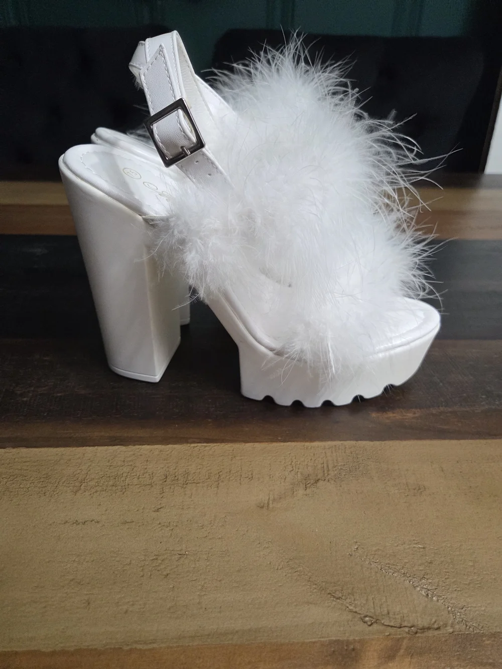 White Feather Platform High-Heel Sandals - Women's